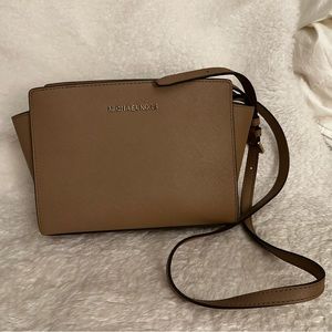 Michael Kors Crossbody